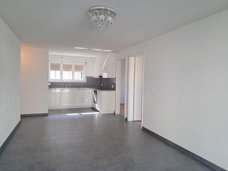JOLI 3 PIECES RENOVE DANS IMMEUBLE AVEC ASCENSEUR - Foto 4