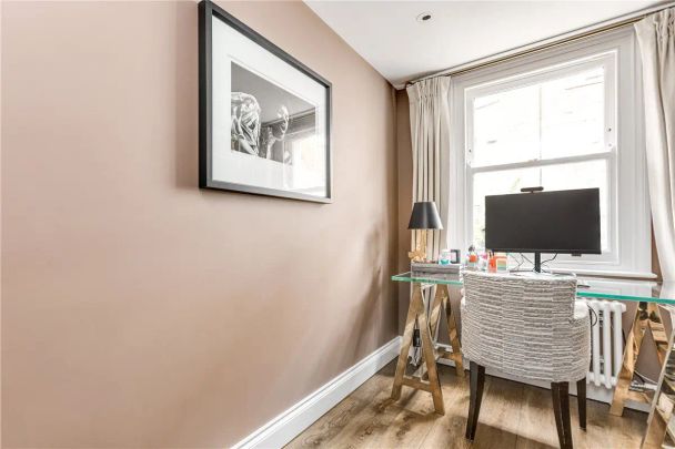 4 bedroom house in Fulham - Photo 1