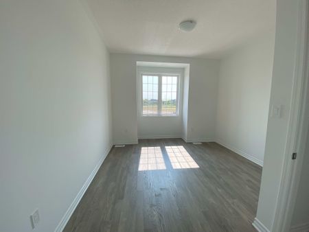 For Lease - 1183 Milland Drive, Oakville, Ontario - Photo 2