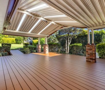 Large Family Home - Minutes from Lighthouse Beach! - Photo 4