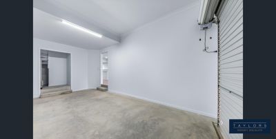 Modern and Spacious Rental Property in Cannonvale - A Peaceful Homely Haven - Photo 2