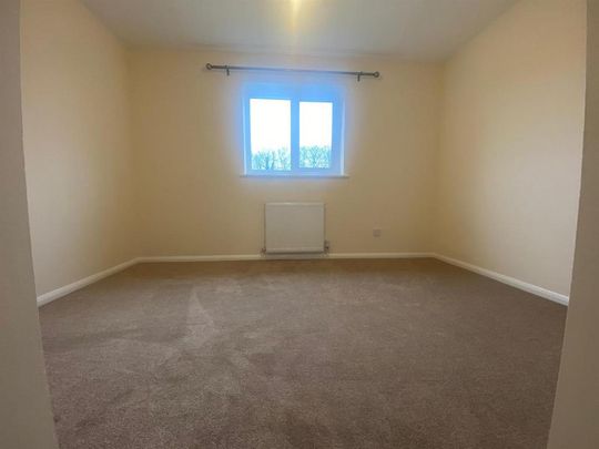 2 bedroom end of terrace house to rent - Photo 1