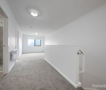 Brand New Large Modern Townhouse! - Photo 4