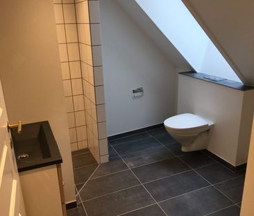 Fantastisk taglejlighed med flot udsigt og altan - Photo 2