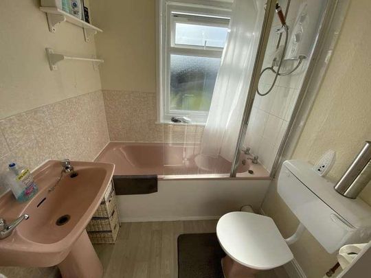 Topsham Road, EX2 - Photo 1