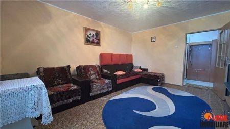 Tractorul, apartament 2 camere mobilat 350 Euro/luna - Fotografie 2
