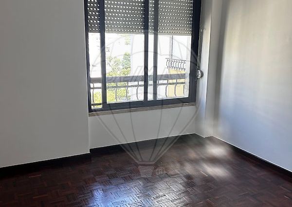 Apartamento T3 em Lisboa