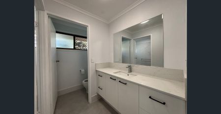 Beautiful Lowset Renovated 3 Bedrooms Home in Wishart! - Photo 5
