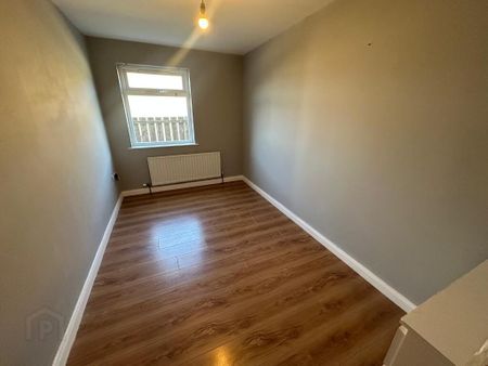 Apt 117a Ballynure Road, Ballyclare, BT39 9AQ - Photo 2