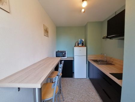 Location Appartement 1 pièce 34m² TROYES 10000 - Photo 4