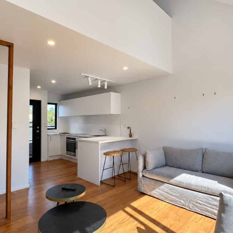Modern, Sunny & Easy-Care Living - Photo 1