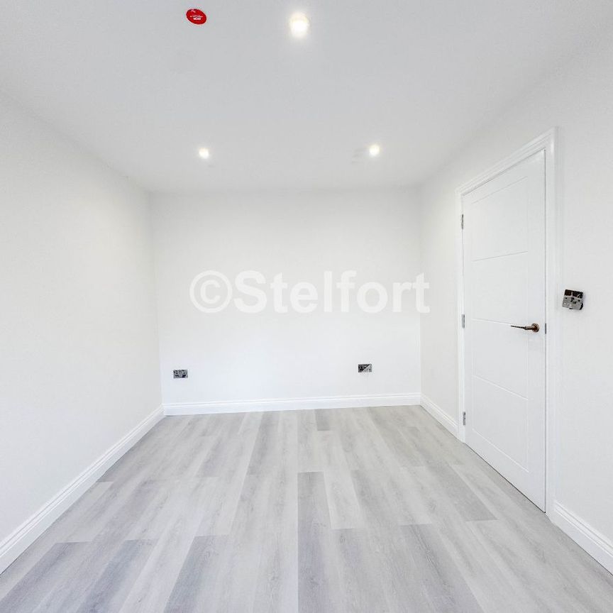 Seven Sisters Road, N15, London - Photo 1