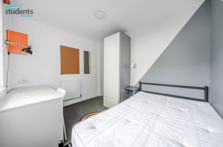 6 bedroom semi-detached house to rent - Photo 4