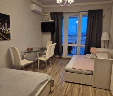 Kawalerka z loggią i widokiem na Warszawę - Zdjęcie 2