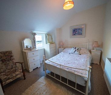 2 bedroom semi-detached house to rent - Photo 4