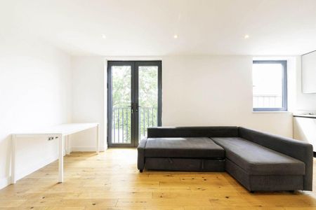 3 bedroom apartment to rent - Photo 4