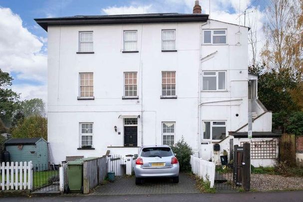 Church Street, Charlton Kings, Cheltenham, GL53 - Photo 1