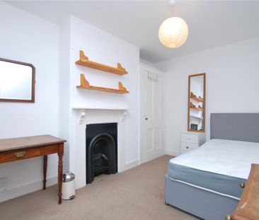 5 bedroom semi-detached house to rent - Photo 4