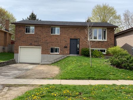 165 Harvard Rd, Guelph - Photo 4