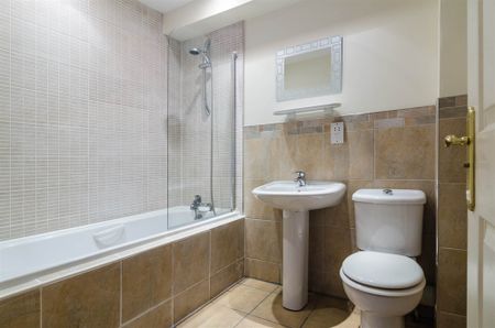 16 Chancellors Court, 55-57 Malone Road, BELFAST, BT9 6SA - Photo 4