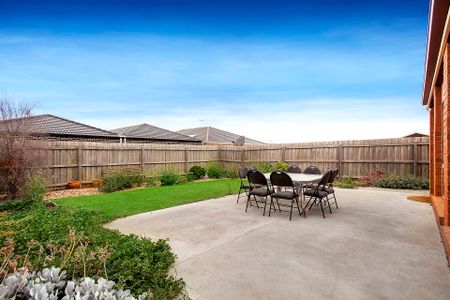 14 Tony Drive, Truganina. - Photo 2