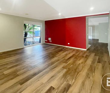 RECENTLY UPDATED FOUR BEDROOM BRICK HOME IN DESIRABLE ALFREDTON - Photo 2