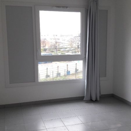 Location Appartement 20m² LYON 7ème - Photo 1
