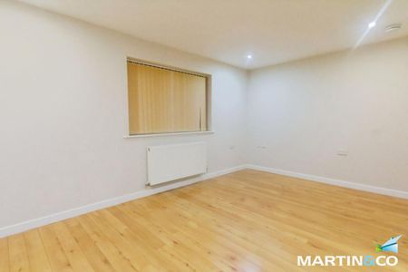 Studio to rent - Photo 2