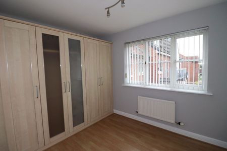 Terraced House in Whitfell Avenue, The Beeches, Carlisle - Photo 2