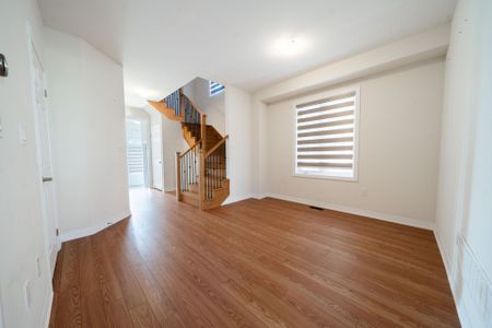 For Lease - 6 Northrop Avenue, Clarington, Ontario - Photo 2