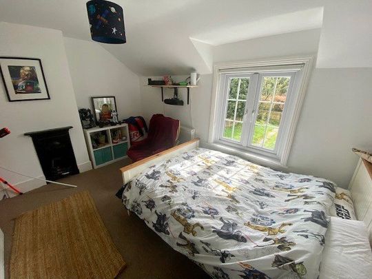 3 bedroom semi-detached house to rent - Photo 1