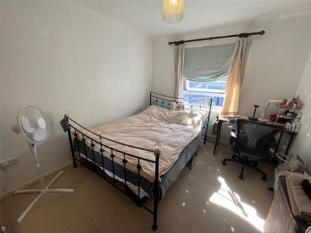 1 Bedroom Flat / Apartment - Maddison Street, Southampton - Photo 3