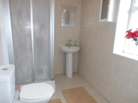 1 Bed Flat, Shirley, SO16 - Photo 3