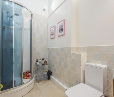 3 bedroom semi-detached house to rent - Photo 6