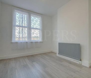 4 bedroom terraced house to rent - Photo 5