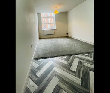 1 Bed Flat, Commercial Street, LS27 - Photo 1