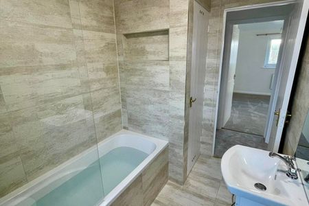 Bluebell Walk - Photo 2