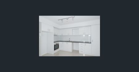 Low Maintenance 2 Bedroom, 2 Bathroom Apartment! - Photo 4