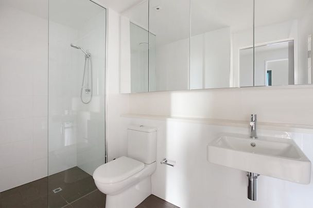 FURNISHED ONE BEDROOM APARTMENT WITH STUDY - Photo 1