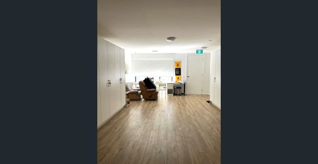 Near new complex - single room with private ensuite, all bills included - Photo 1