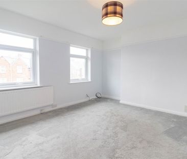 1 Bedroom Flat - Photo 4