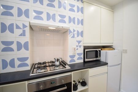 1 Bed Flat, Latimer Road, W10 - Photo 5