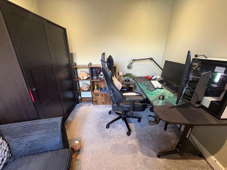 2 bedroom flat to rent - Photo 4