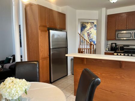 For Lease - 56 Destino Crescent, Vaughan, Ontario - Photo 3