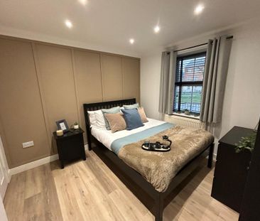 1 bedroom in a house share to rent - Photo 2