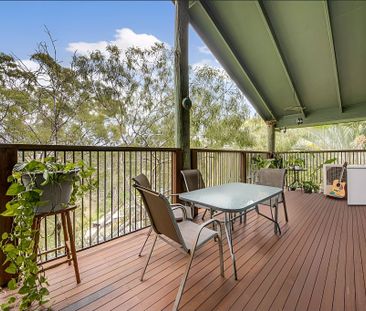 :: Two story Home in Glen Eden - Photo 1