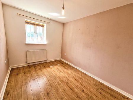 2 bedroom end of terrace house to rent - Photo 3