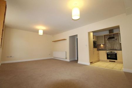 2 bedroom apartment to rent - Photo 2