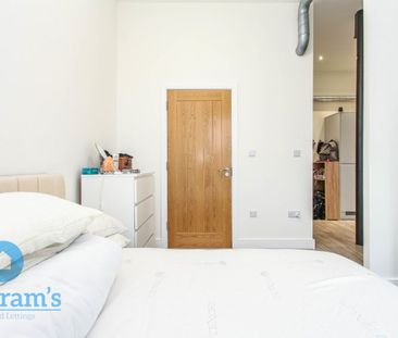 1 bed Apartment for Rent - Photo 4