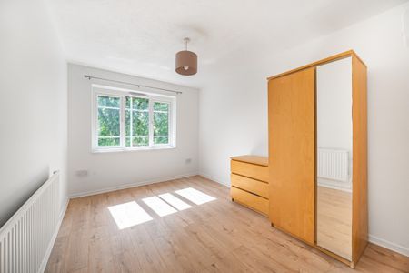 Kingswood Estate, London, SE21 - Photo 3